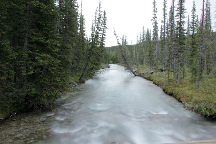 Langzeitbelichtung Fluss in Canada