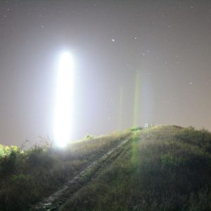 Langzeitbelichtung Leuchtsäule bei Nacht in Bergkamen 3