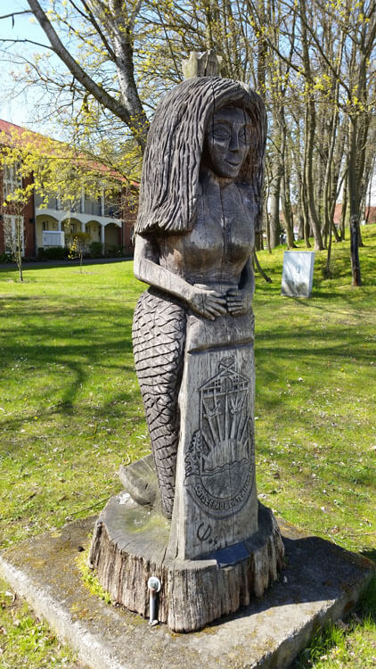 (Handyfoto) Meerjungfrau in Boltenhagen 1
