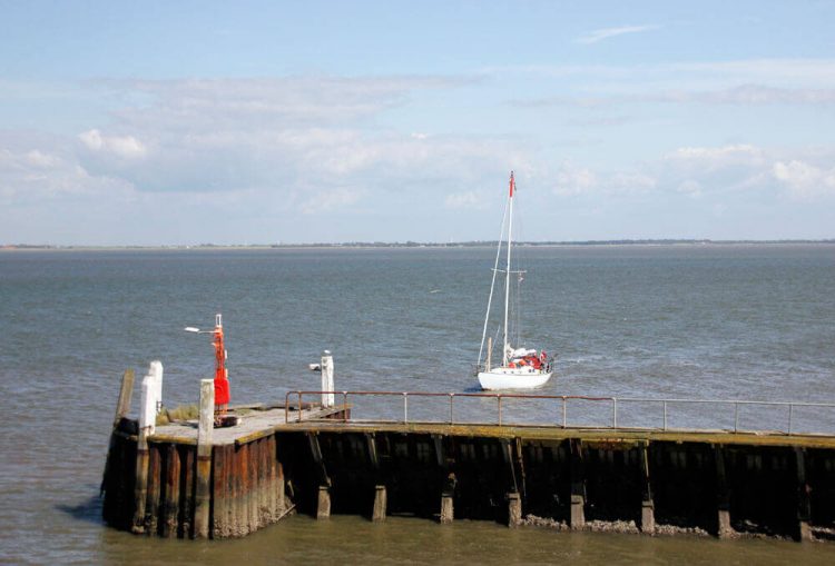 Segelschiff Fotovorlage zum Abzeichnen