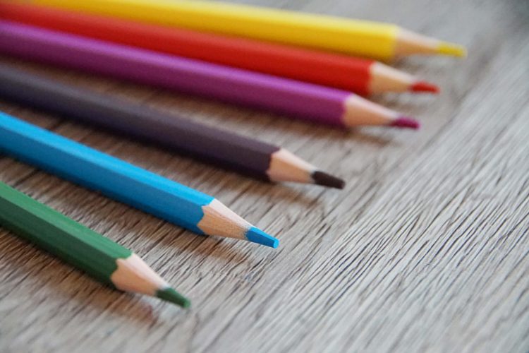 Zeichenmaterial einkaufen als Schüler