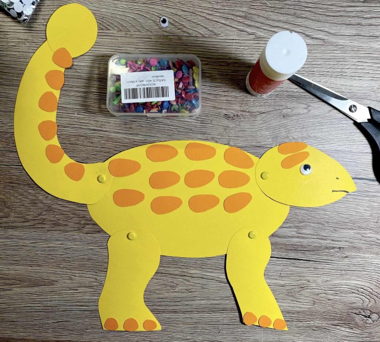 DIY: Dinosaurier basteln für Kinder und Eltern / Spaß & Dekoration